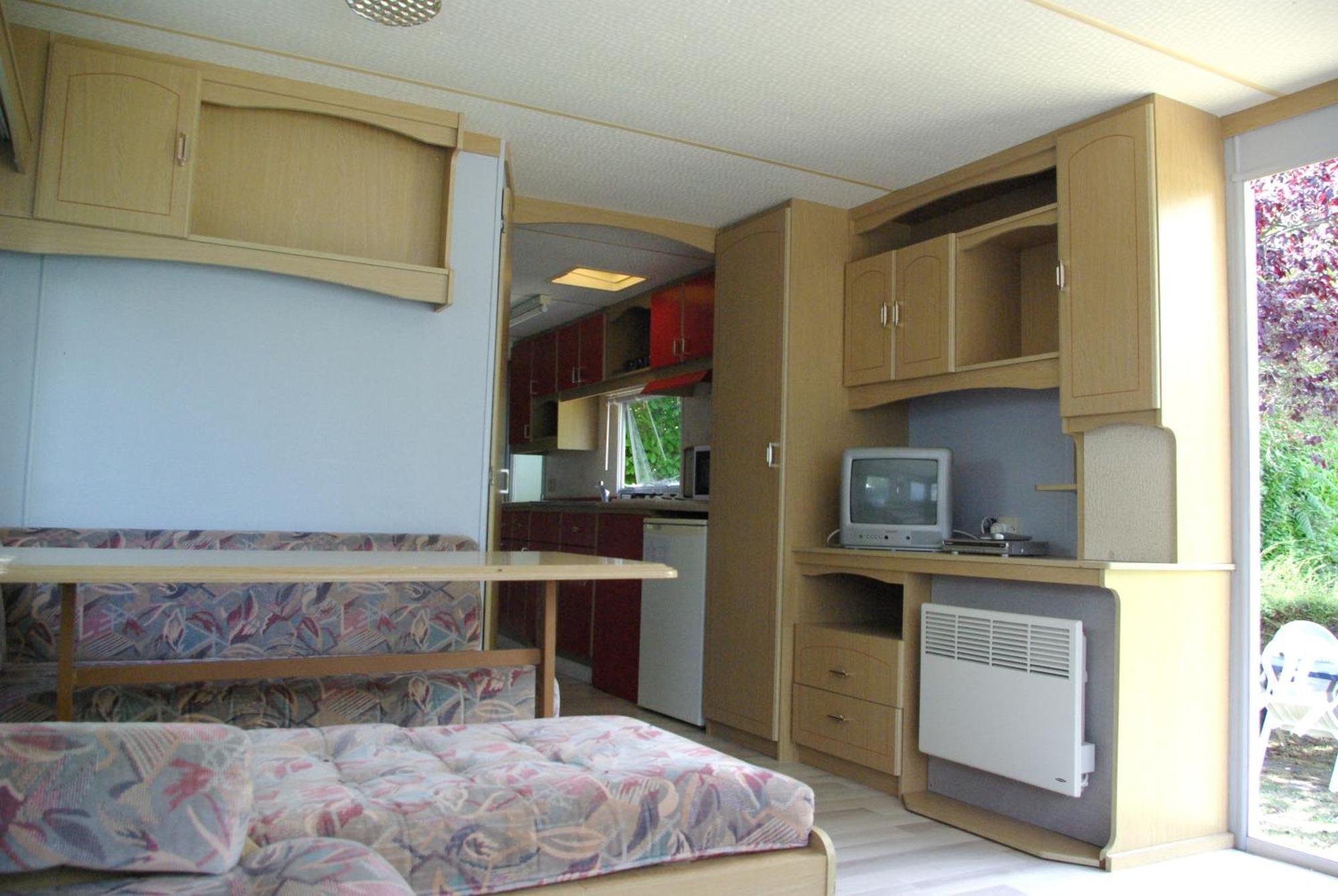 Camping Smile & Braudieres Mézières-sous-Lavardin Стая снимка