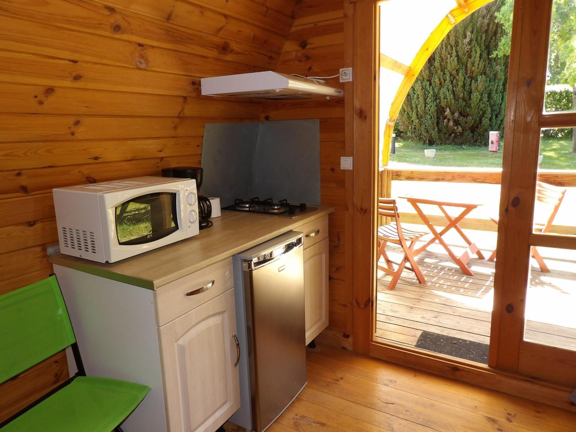Camping Smile & Braudieres Mézières-sous-Lavardin Екстериор снимка