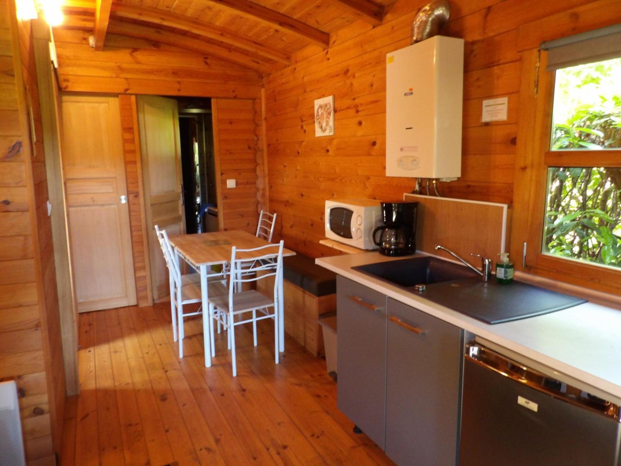 Camping Smile & Braudieres Mézières-sous-Lavardin Екстериор снимка